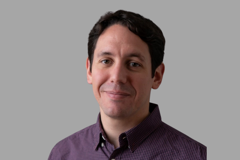 Headshot Dr Leandro 2